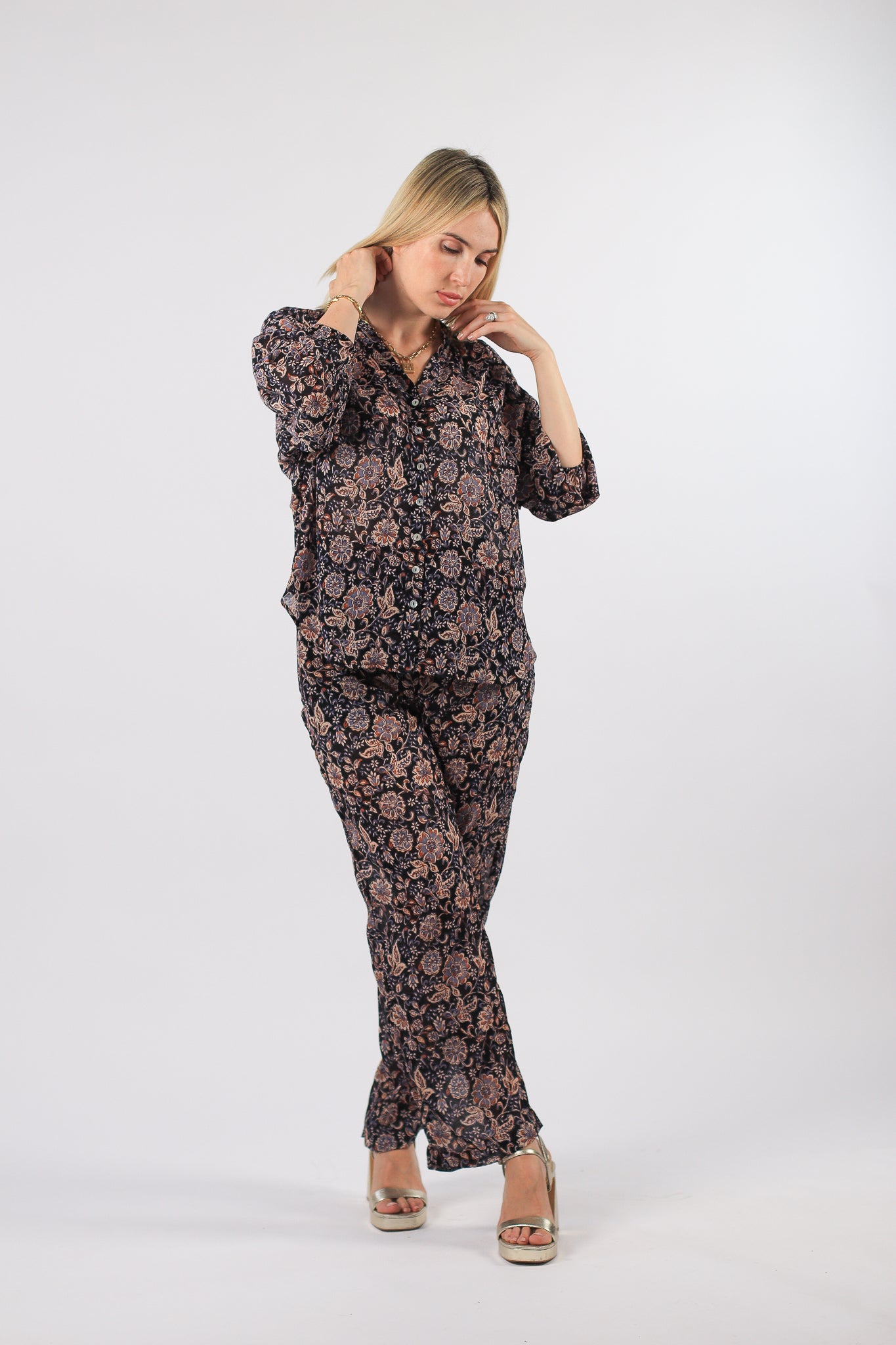 Ensemble Multicolor Somber
