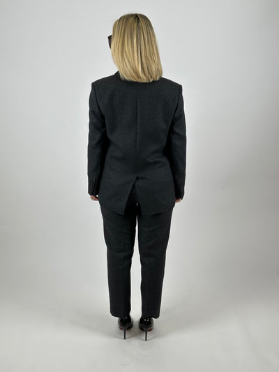 Ensemble Professionnel Élégant avec une Veste et un Pantalon noires
